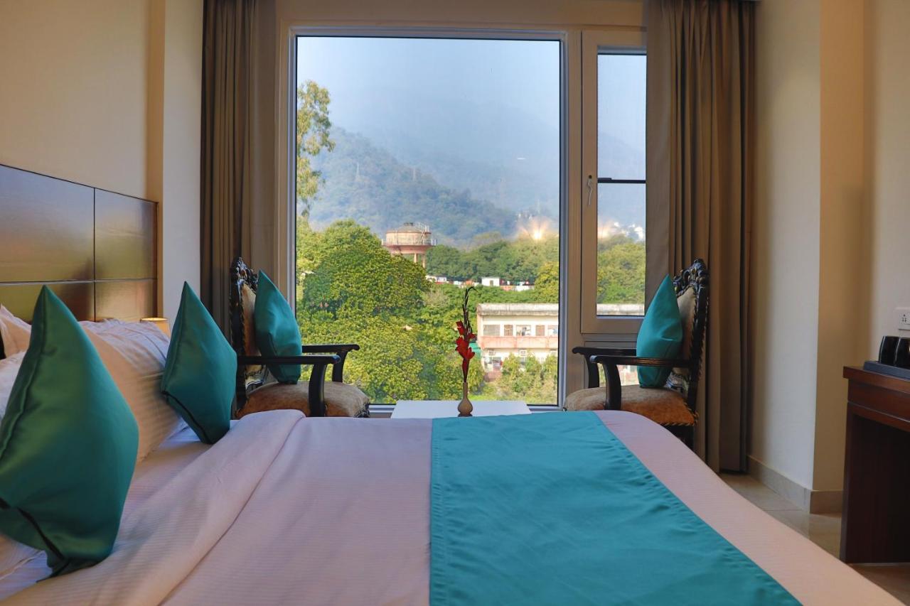 Green Hotel - Behind Parmarth Niketan リシケーシュ エクステリア 写真
