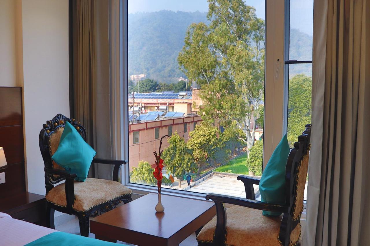 Green Hotel - Behind Parmarth Niketan リシケーシュ エクステリア 写真