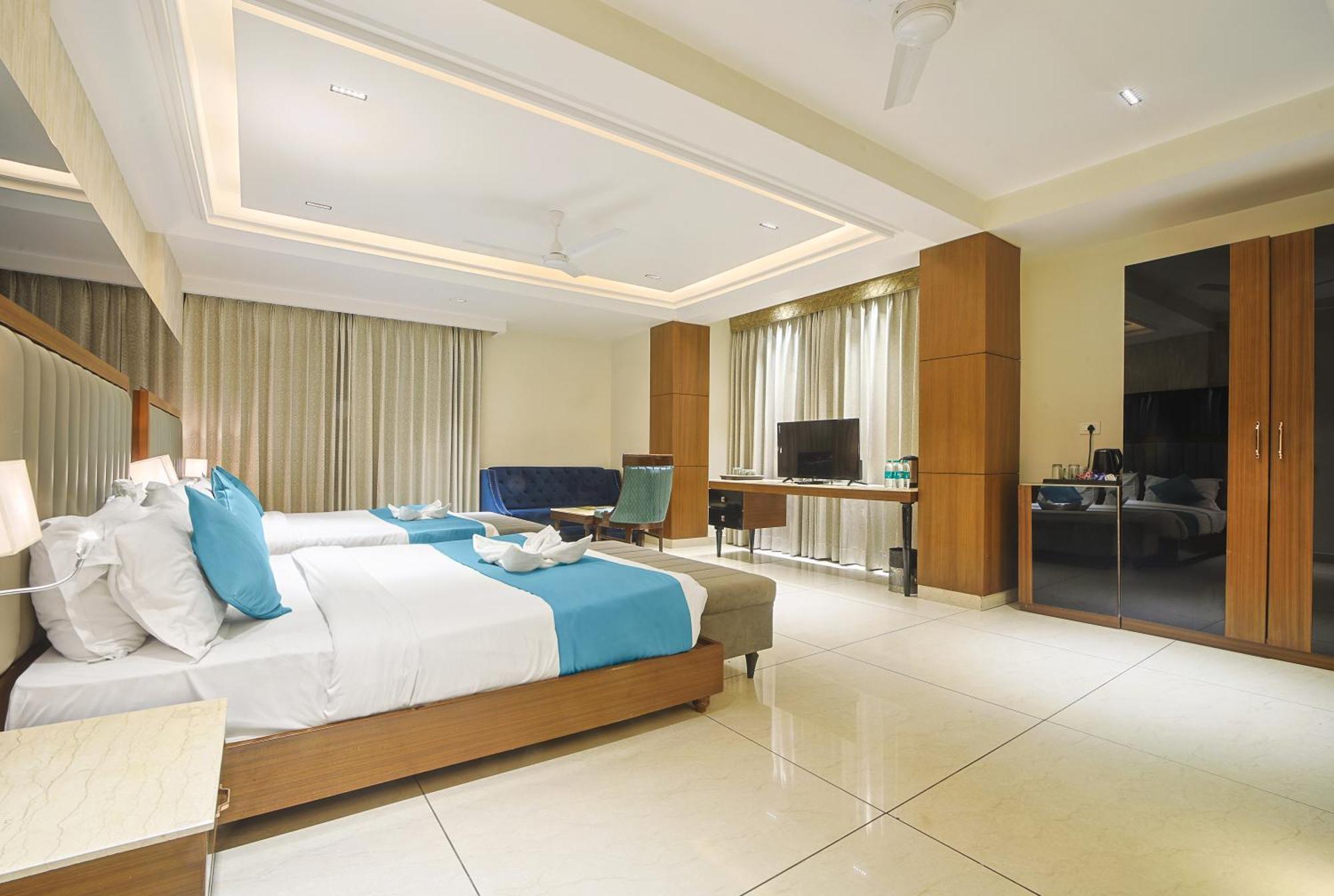 Green Hotel - Behind Parmarth Niketan リシケーシュ エクステリア 写真