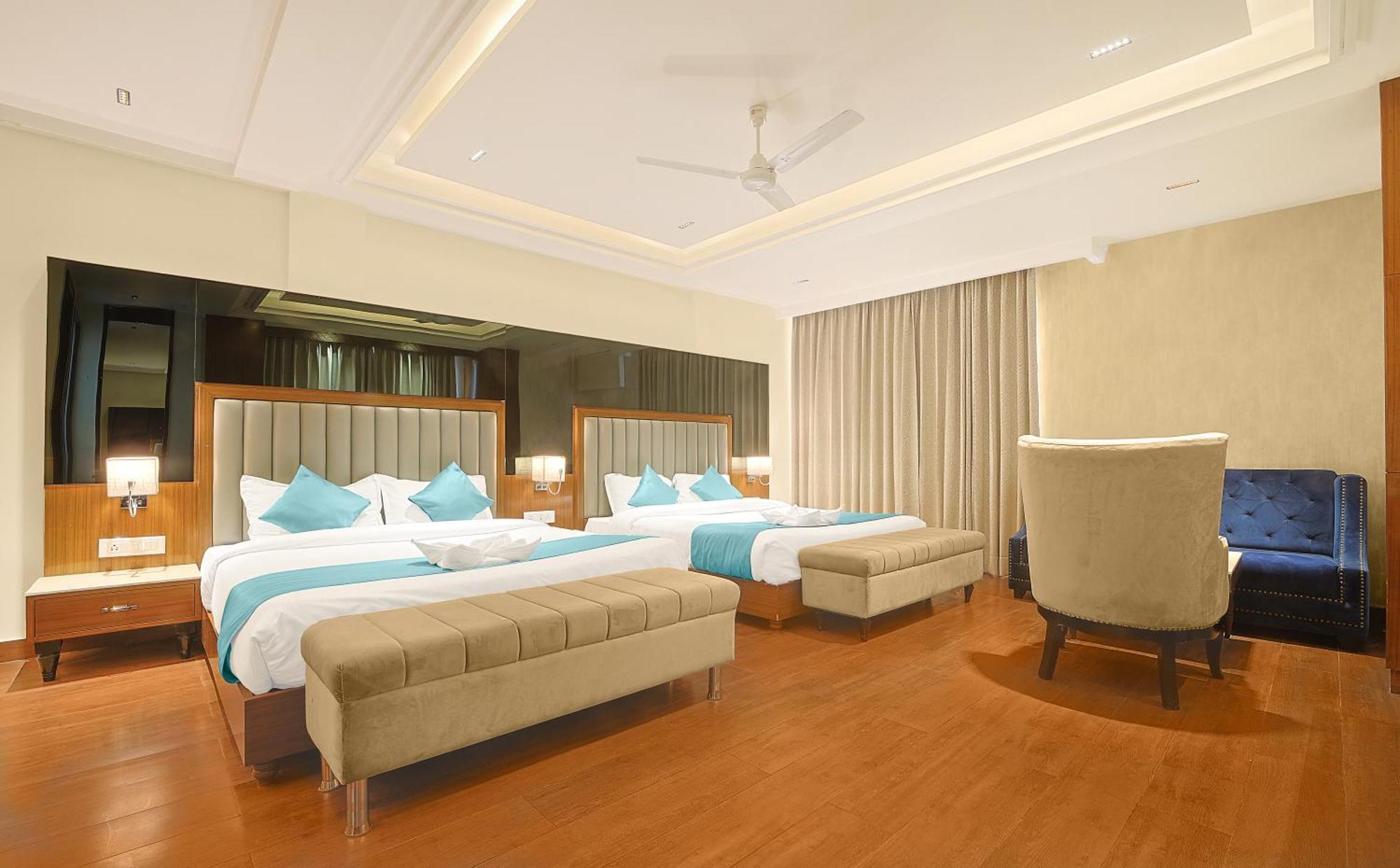 Green Hotel - Behind Parmarth Niketan リシケーシュ エクステリア 写真
