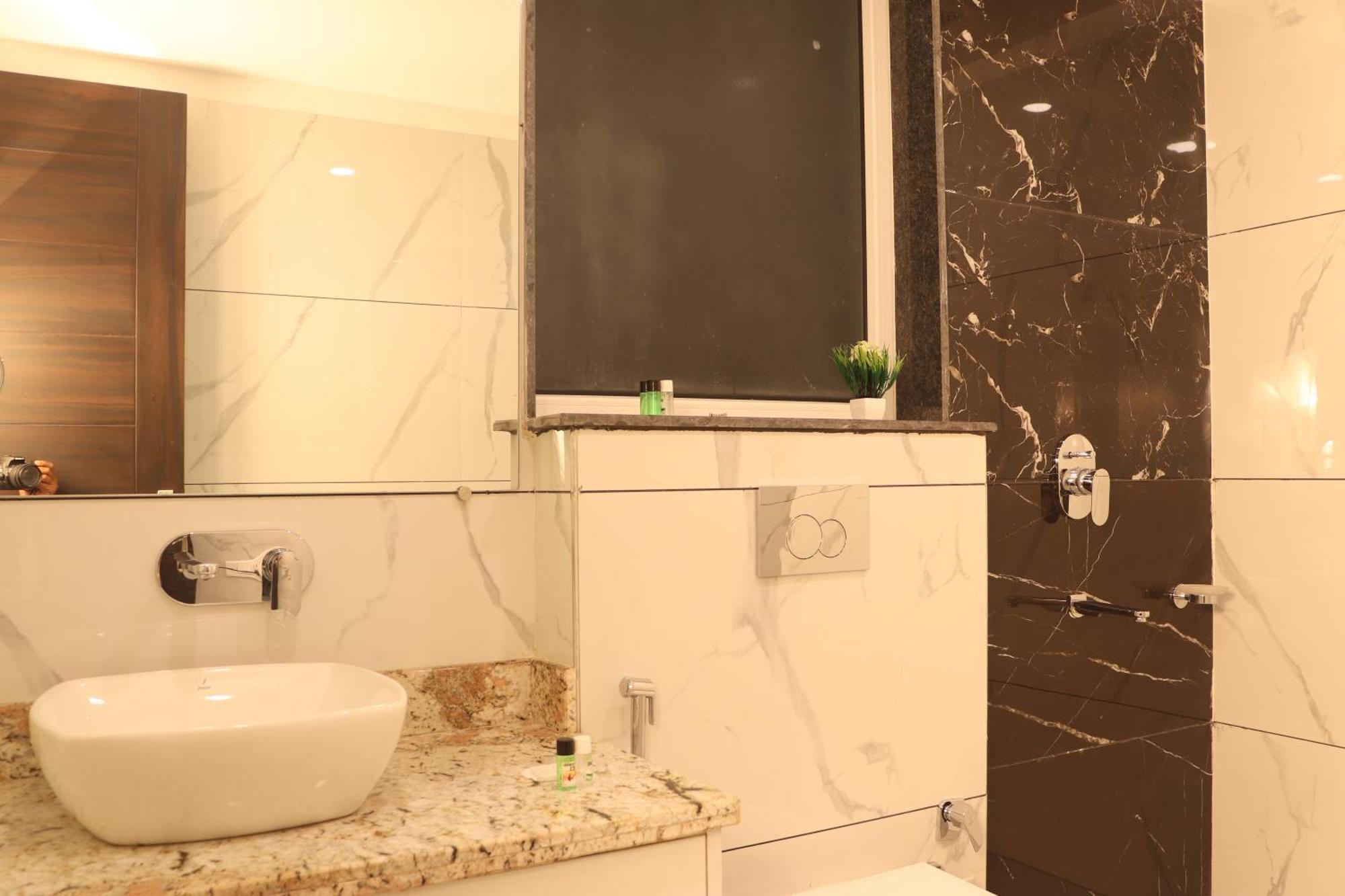 Green Hotel - Behind Parmarth Niketan リシケーシュ 部屋 写真